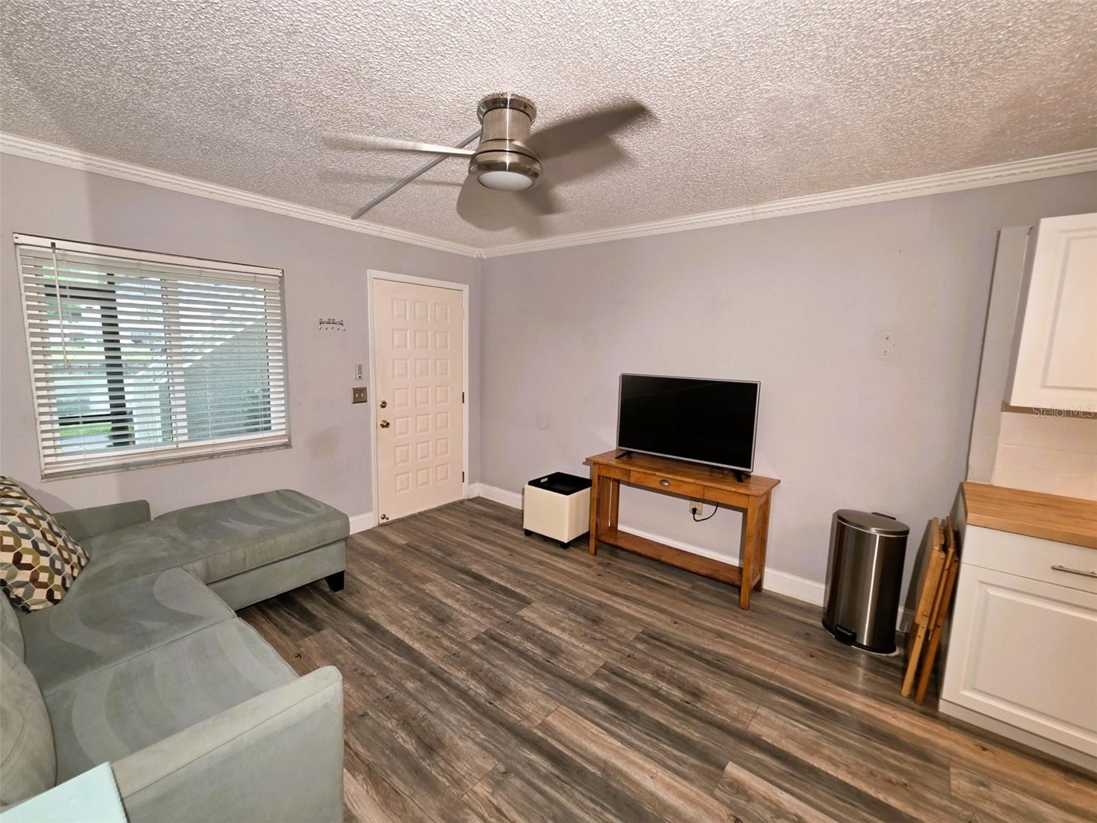 1865 Mazo Mnr #j3 Property Photo 6