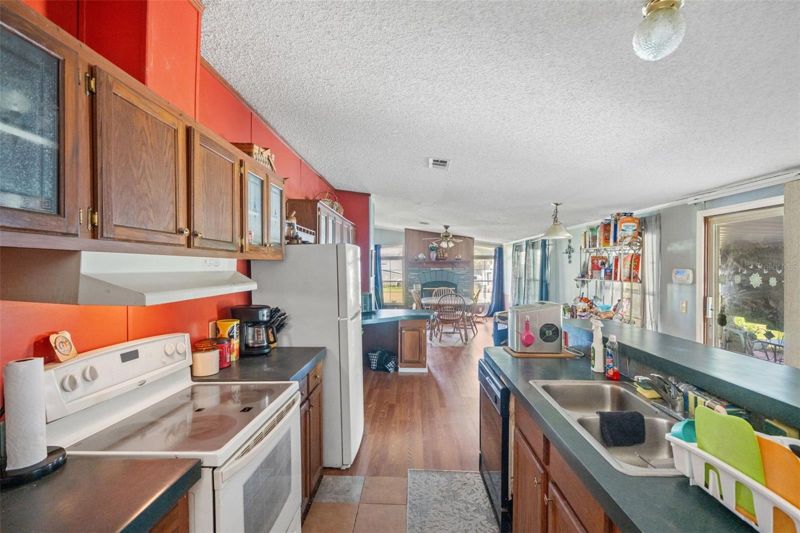8512 Hamster Dr Property Photo 16