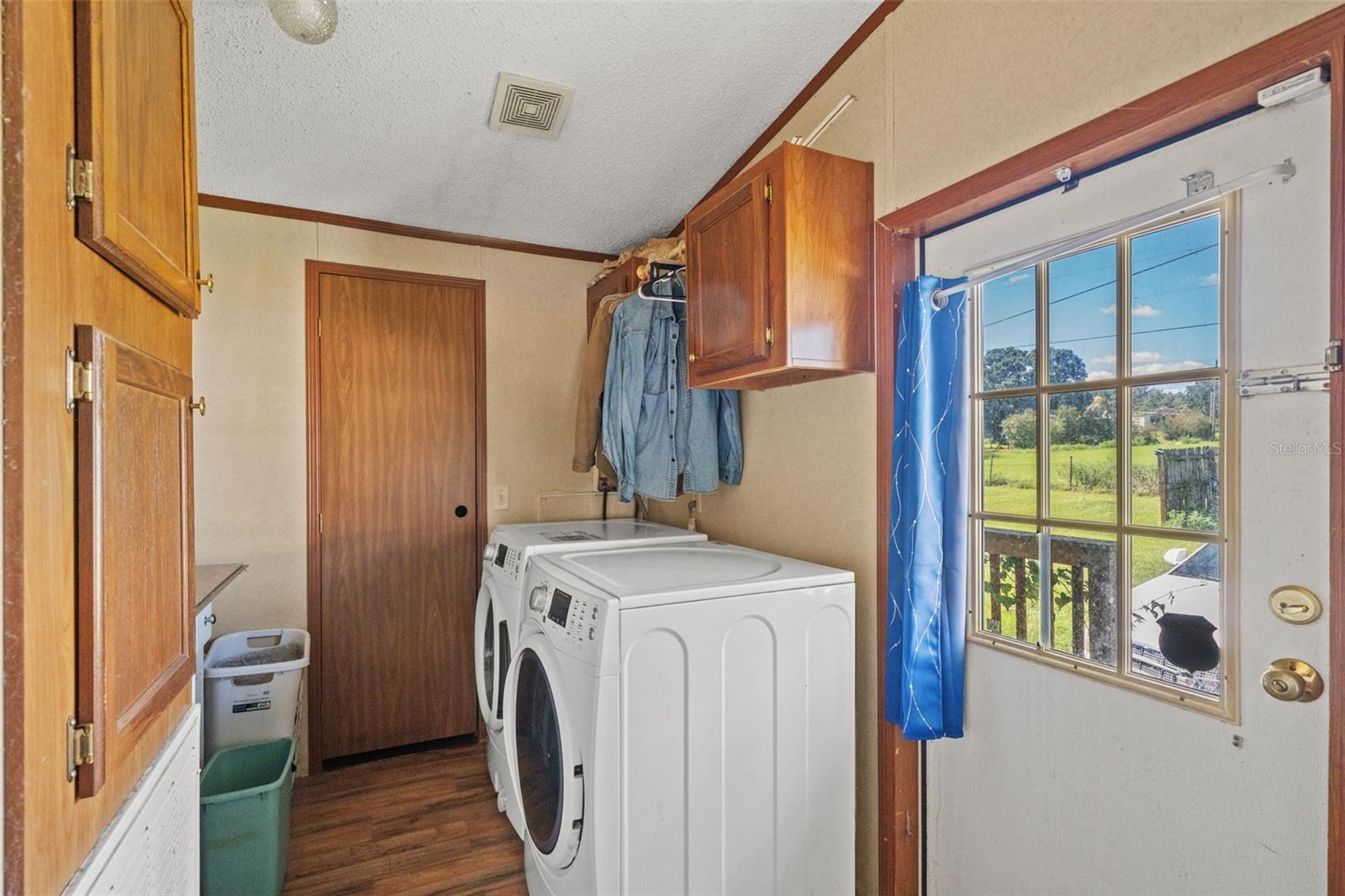 8512 Hamster Dr Property Photo 32