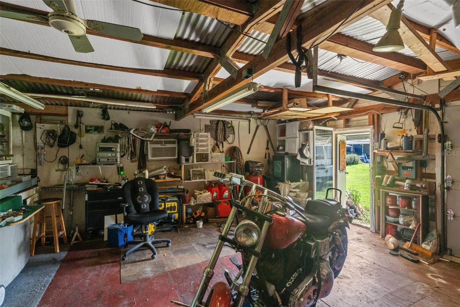 8512 Hamster Dr Property Photo 48