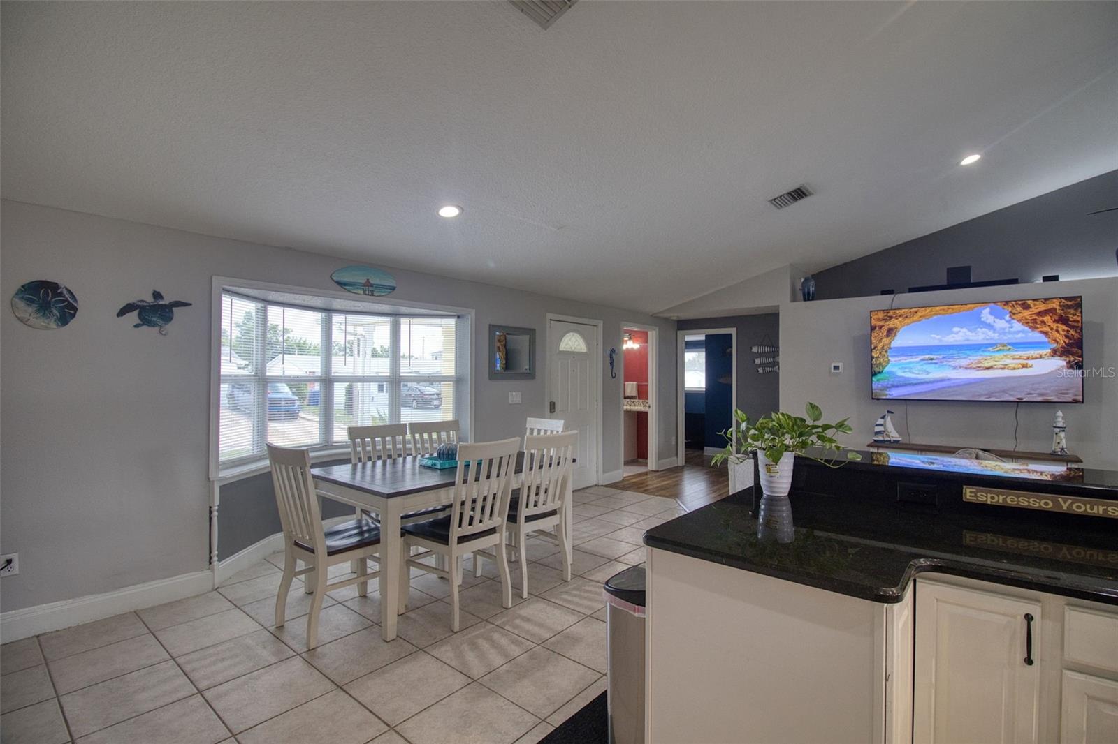 3652 Westchester Dr Property Photo 5