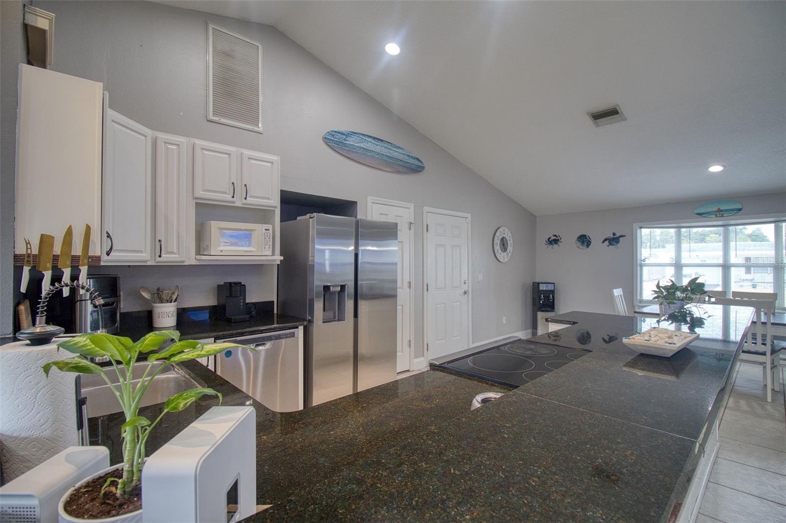 3652 Westchester Dr Property Photo 6