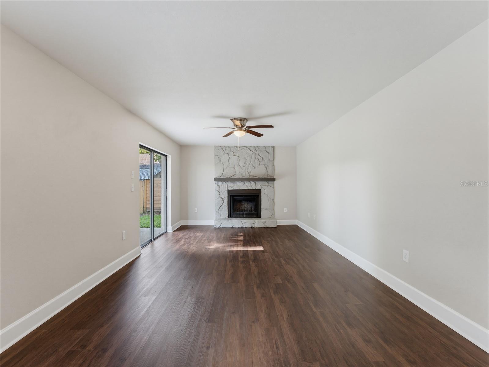 414 Still Meadows Cir E Property Photo 22