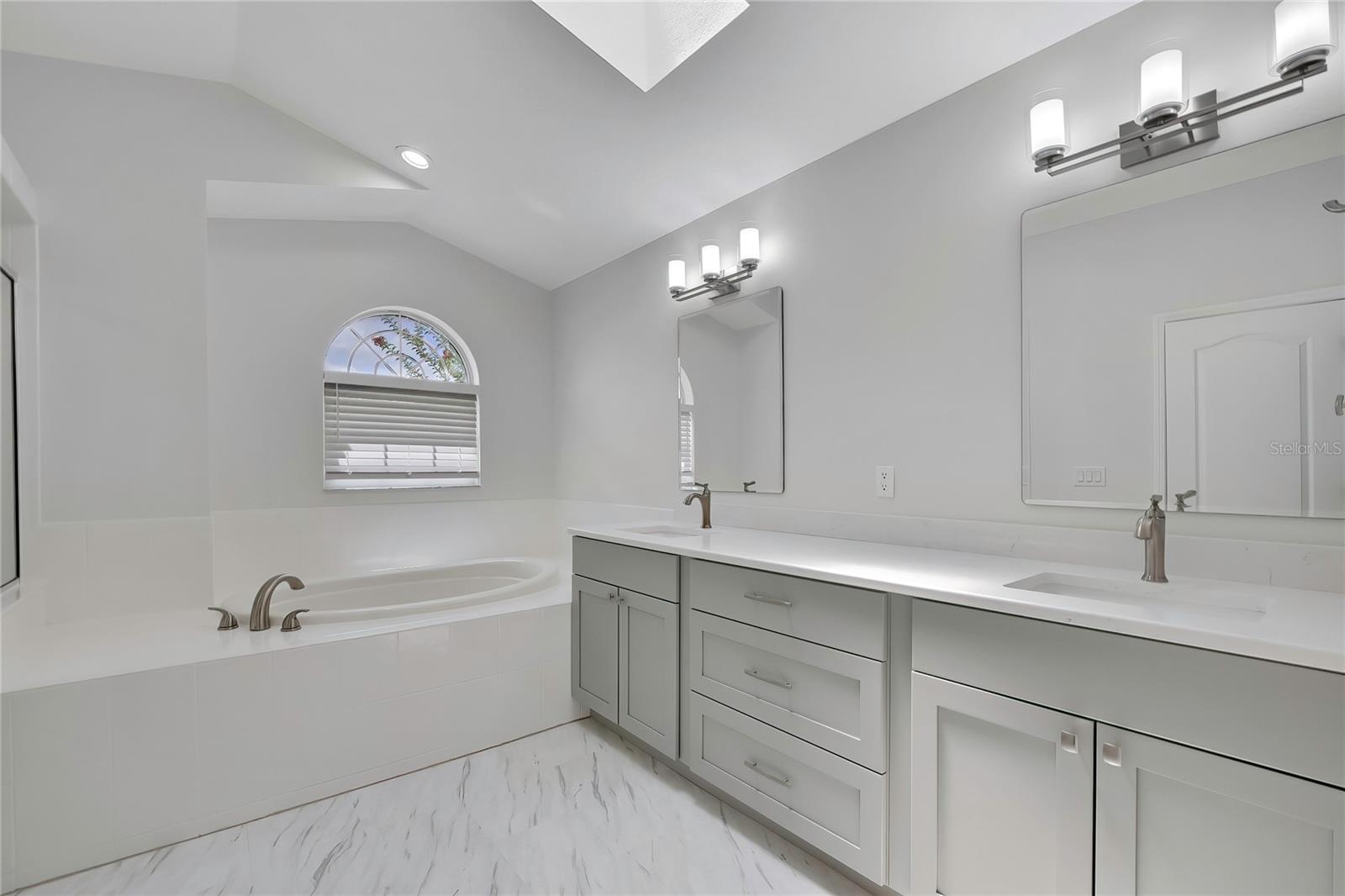 6164 N Silver Palm Way Property Photo 23