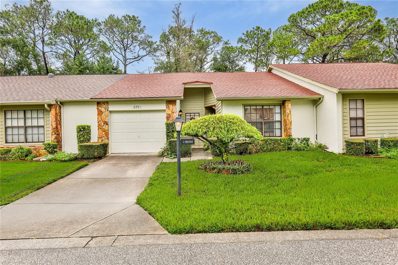 6591 BRAMBLELEAF DR Property Photo 1