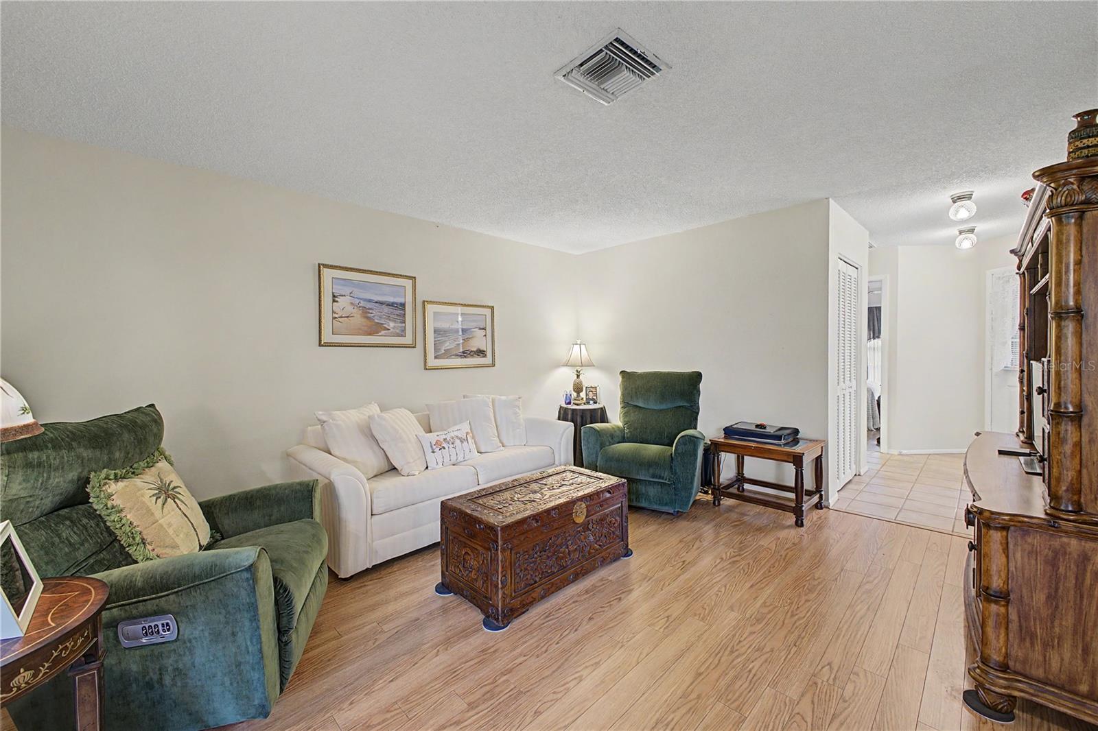 6591 Brambleleaf Dr Property Photo 9