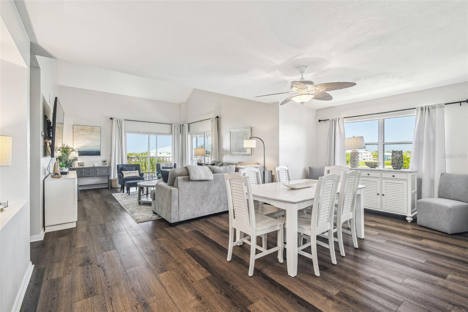5537 Sea Forest Dr #301 Property Photo 13