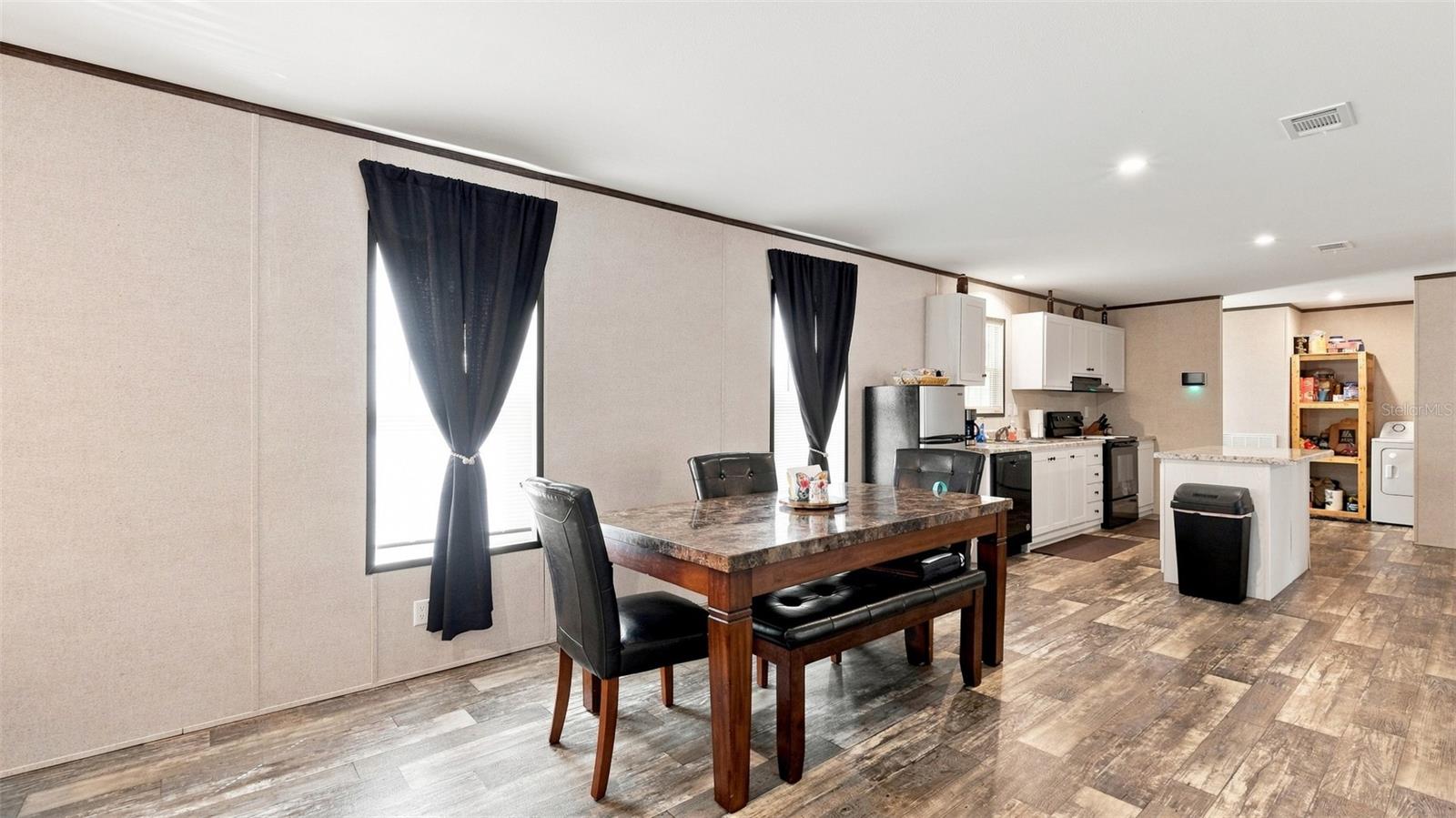 6988 N Palmer Way Property Photo 13