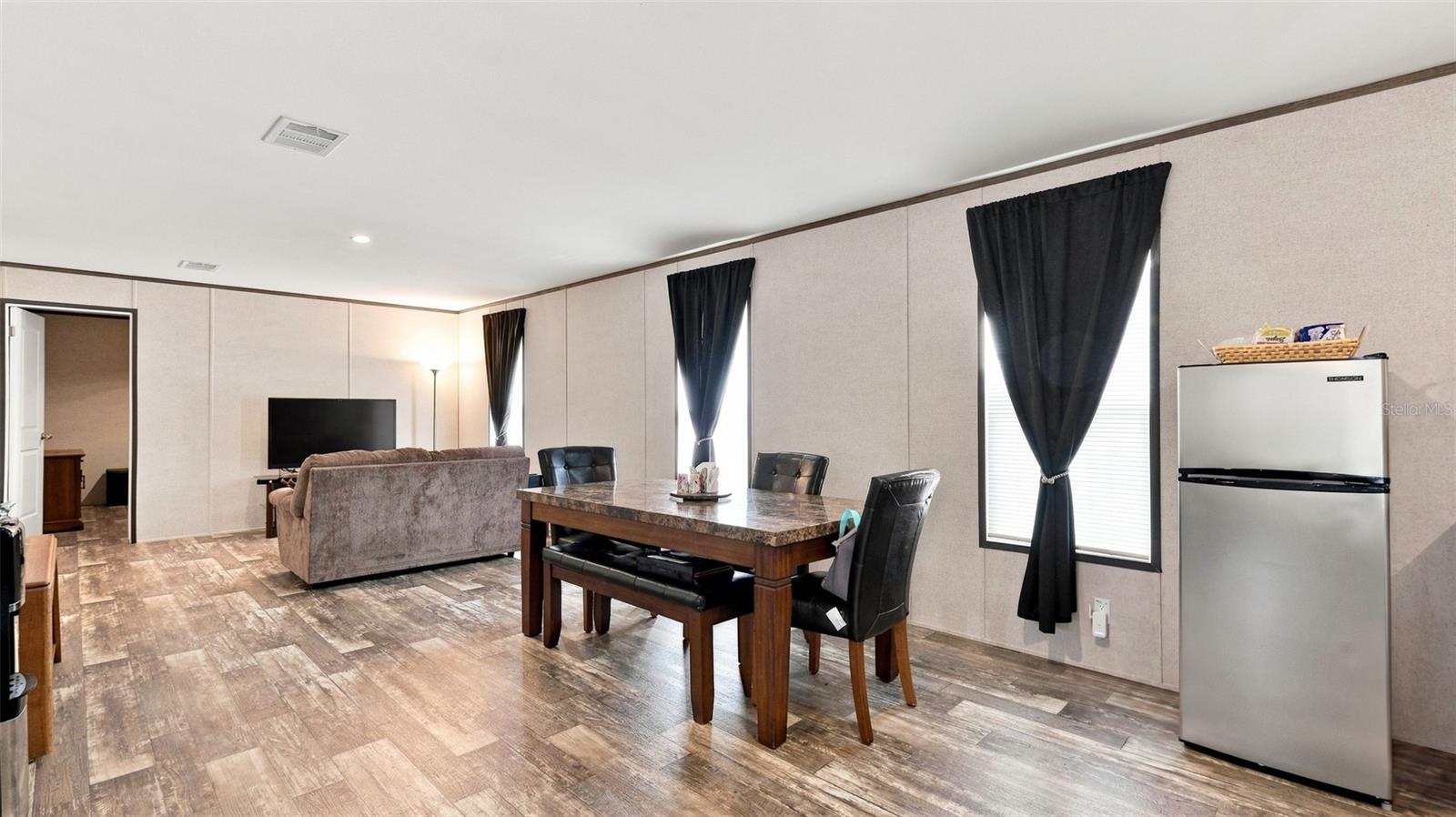 6988 N Palmer Way Property Photo 14
