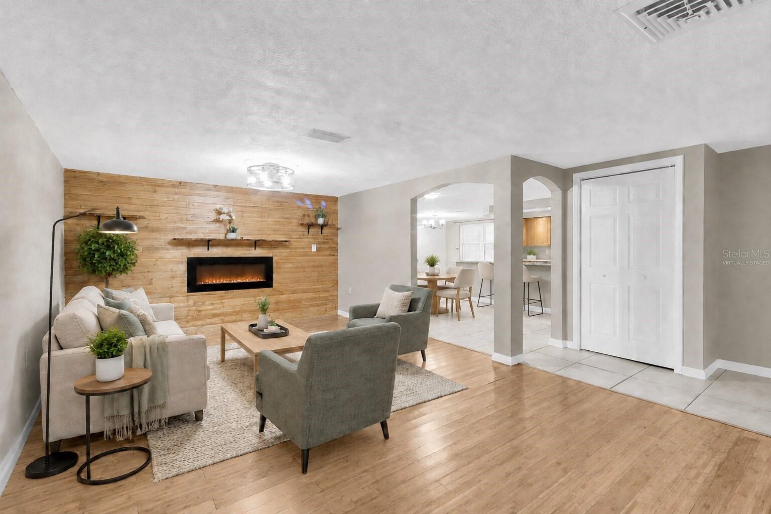 9203 Greenbriar Ln Property Photo 11
