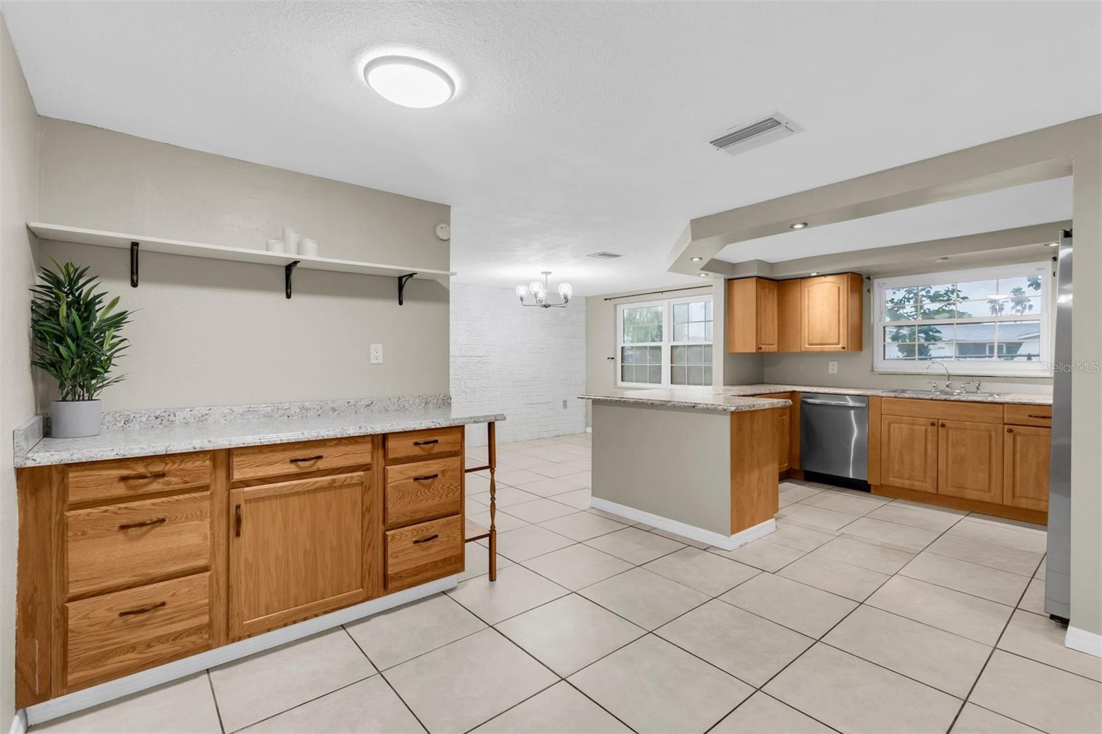 9203 Greenbriar Ln Property Photo 14