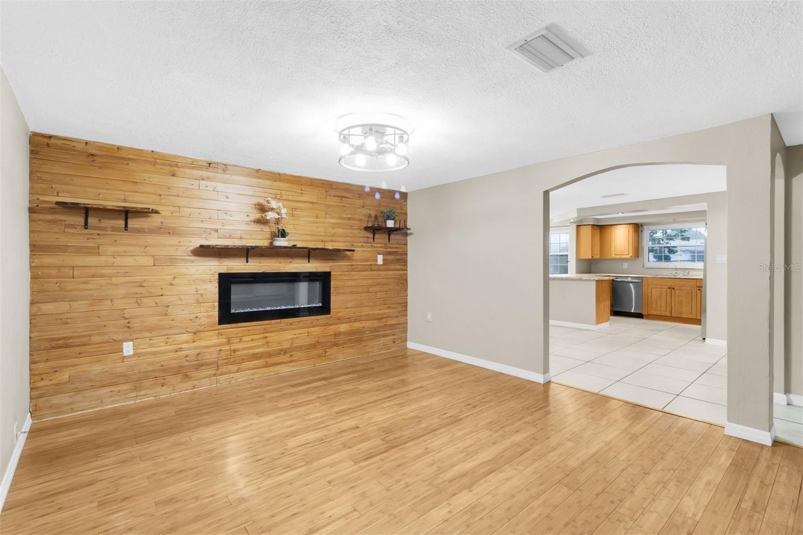 9203 Greenbriar Ln Property Photo 15