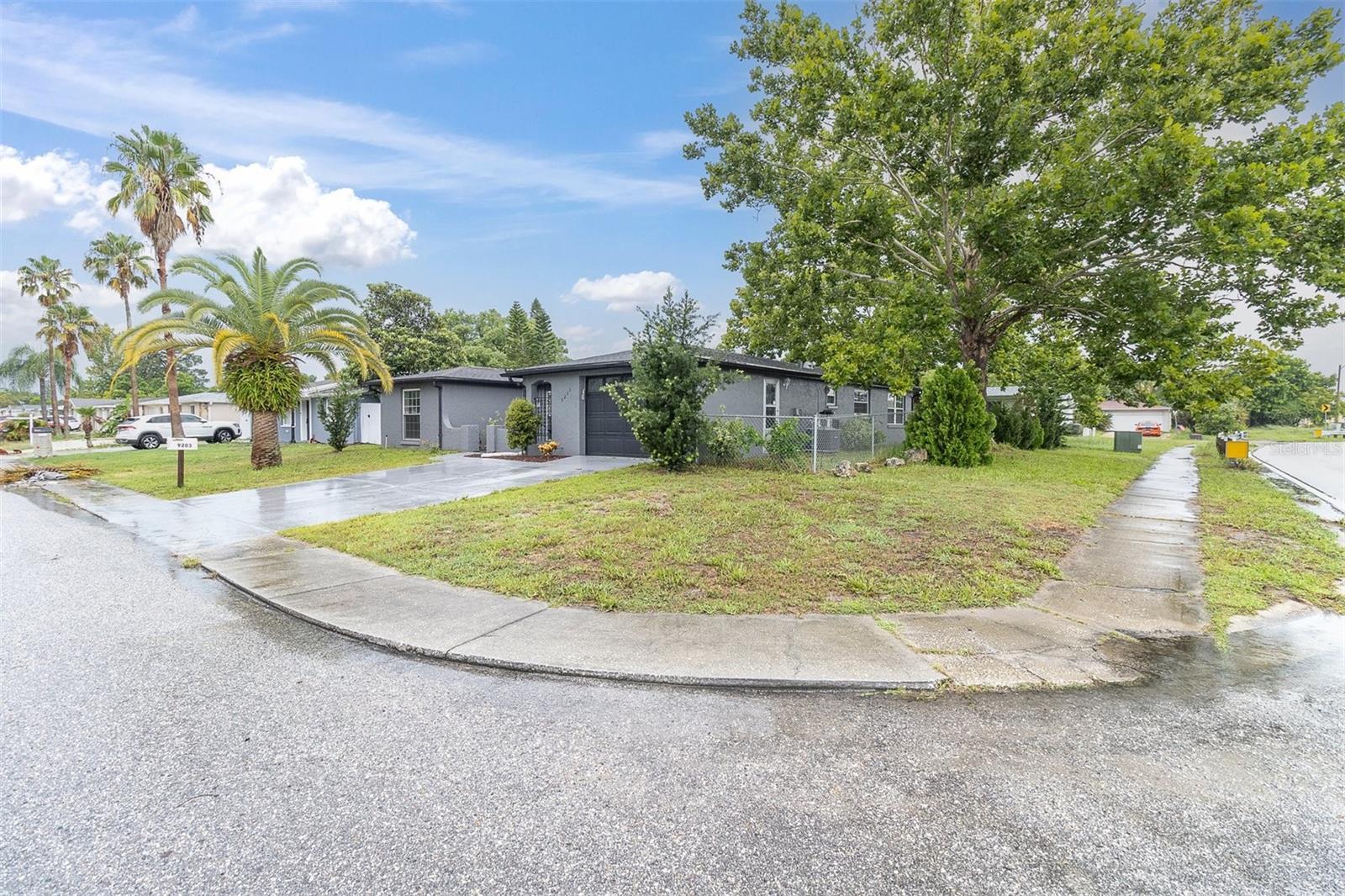 9203 Greenbriar Ln Property Photo 27
