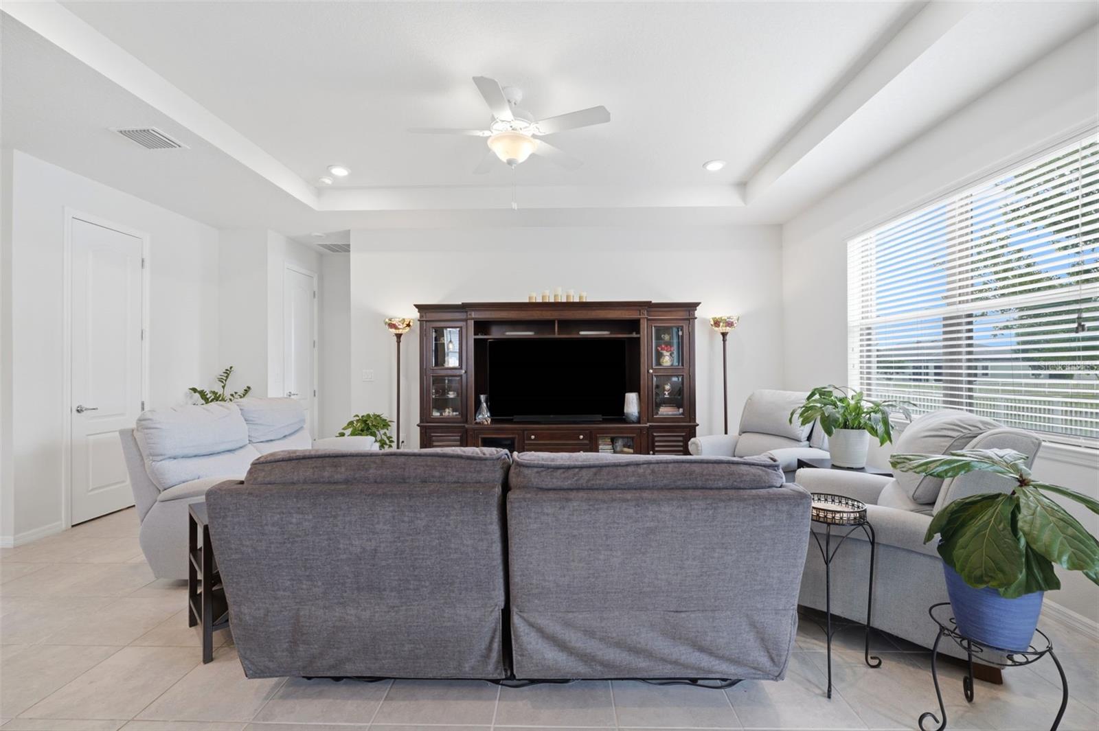 12929 Palapa Loop Property Photo 3