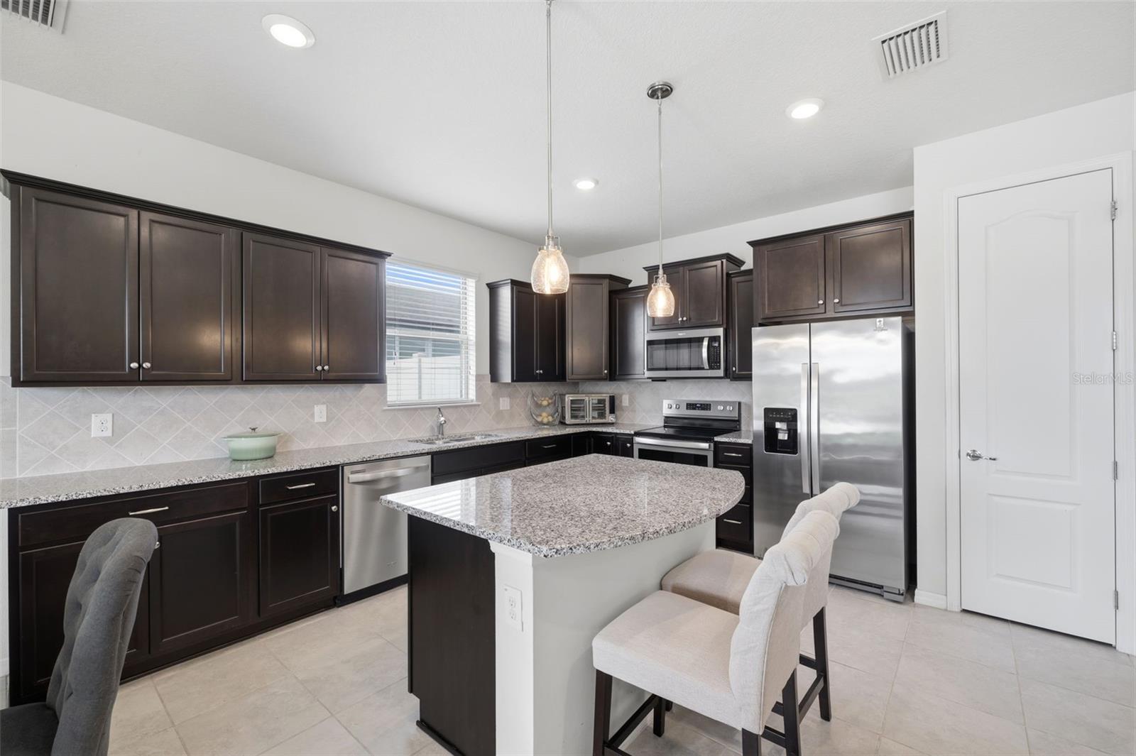 12929 Palapa Loop Property Photo 4