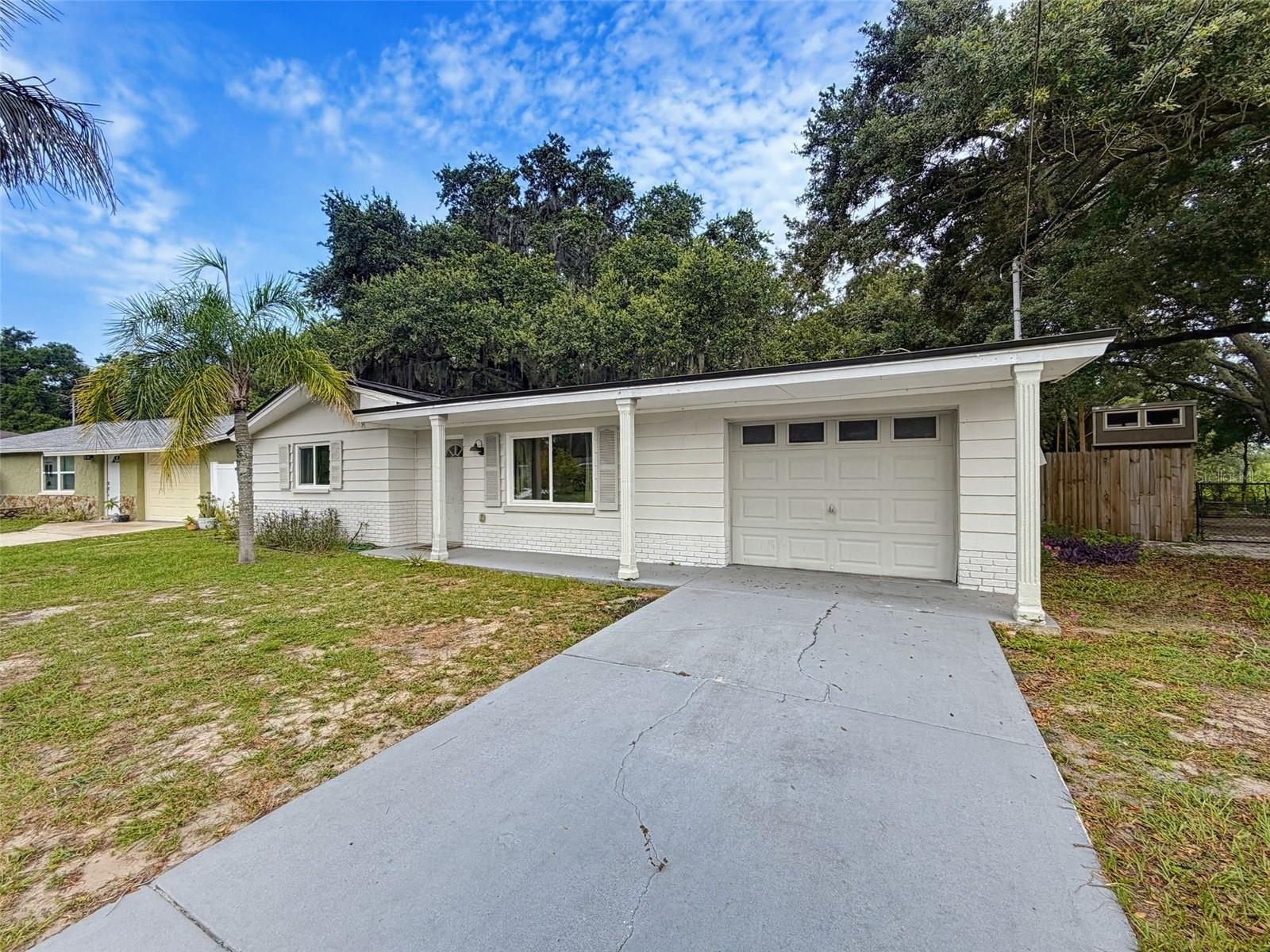6845 Medlar Dr Property Photo 2