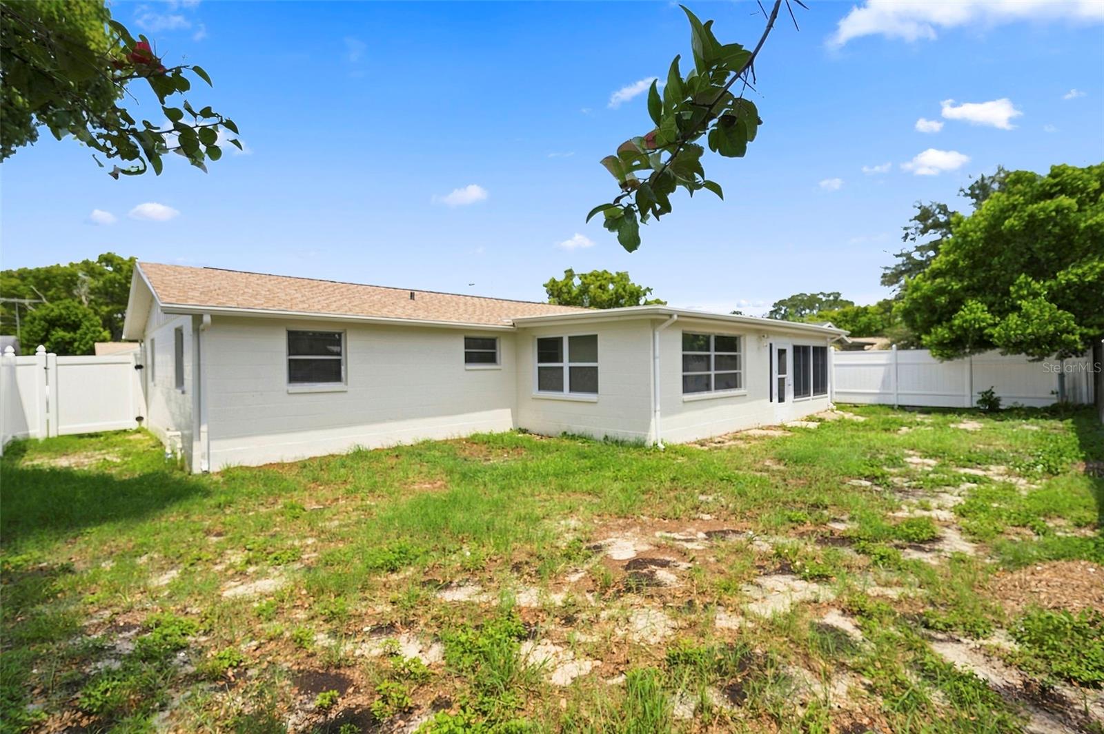 8936 Windsong Ln Property Photo 17