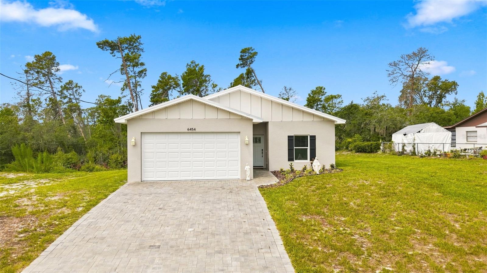 6454 Freeport Dr Property Photo 1