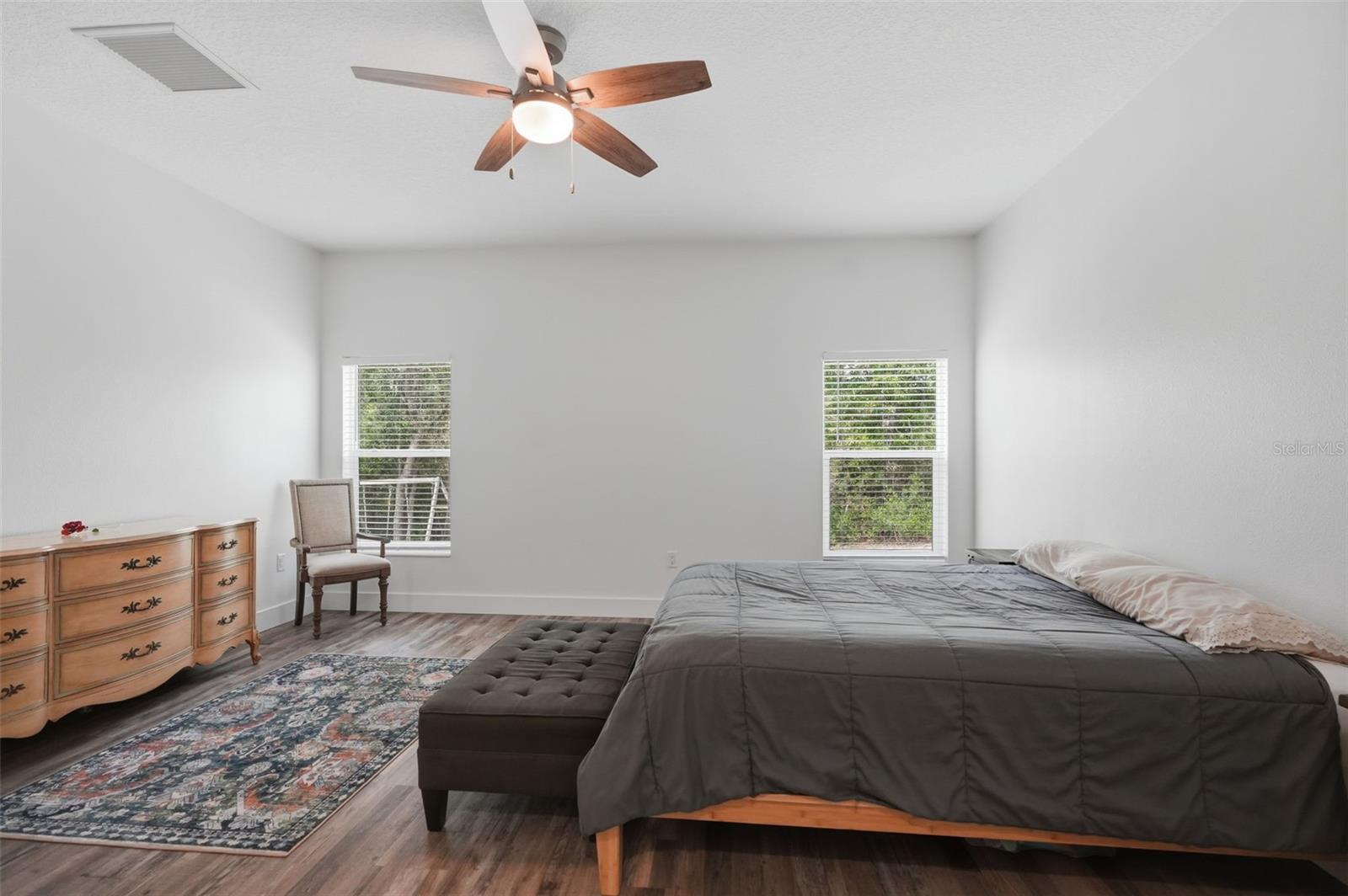 6454 Freeport Dr Property Photo 22