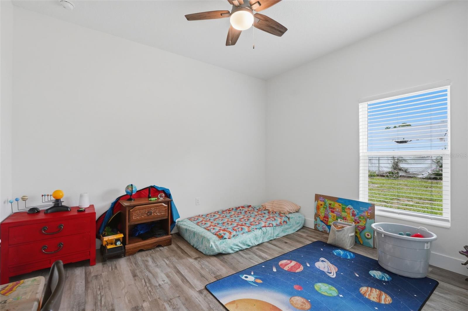 6454 Freeport Dr Property Photo 25