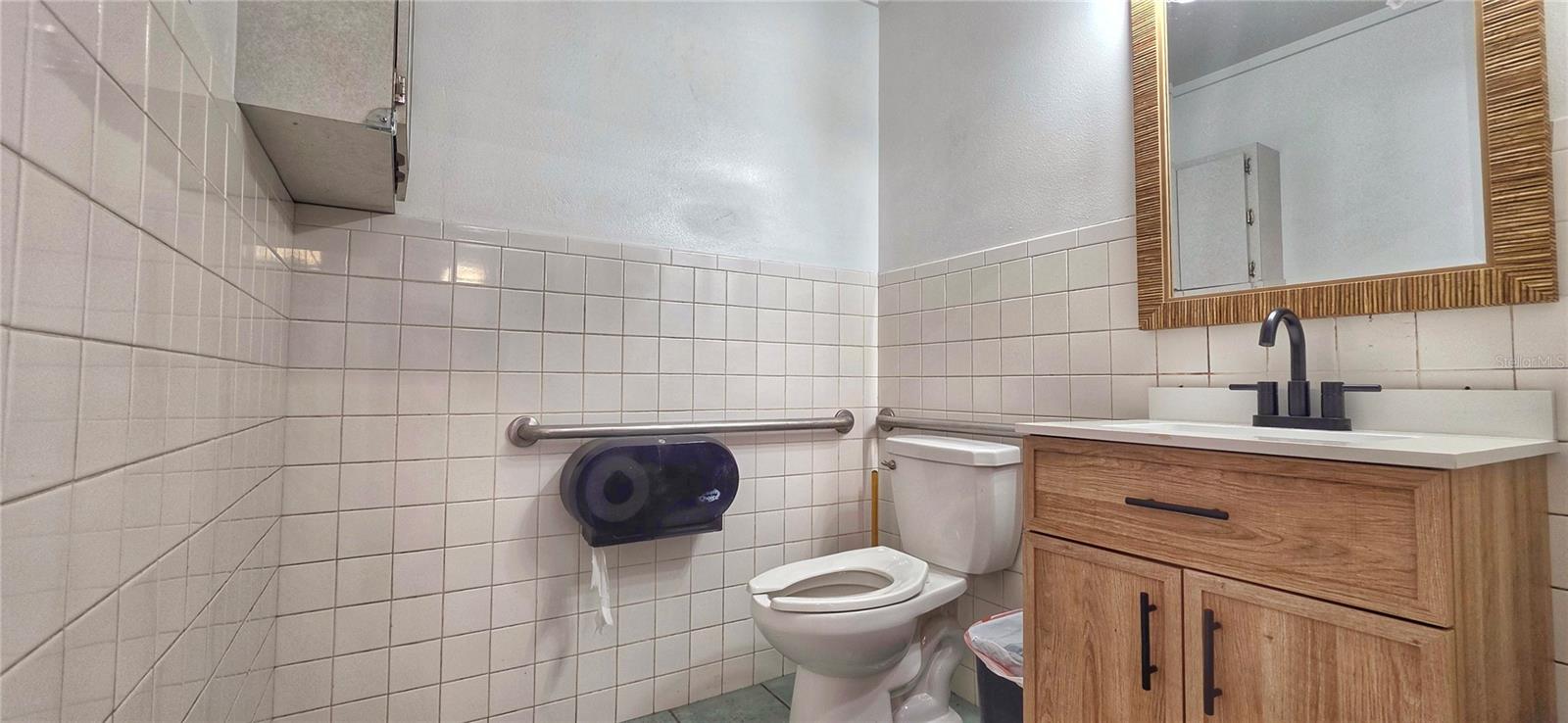 9324 Eden Ave Property Photo 32