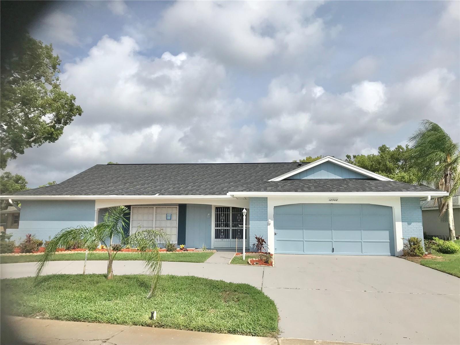12302 Fieldstone Ln Property Photo 1