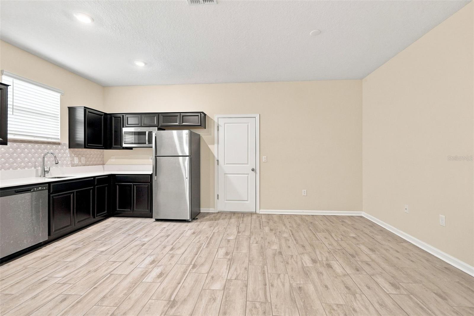 139 Pershing St Property Photo 16