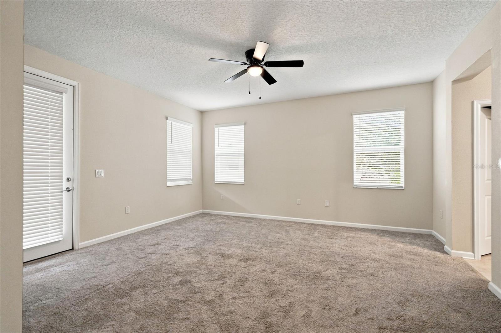 139 Pershing St Property Photo 27