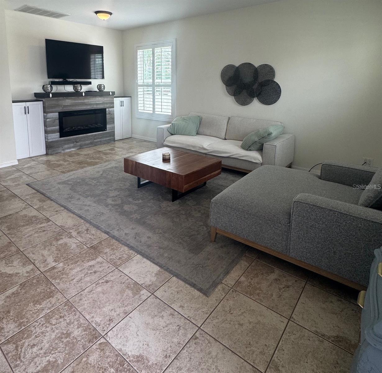 1810 Winsloe Dr Property Photo 15