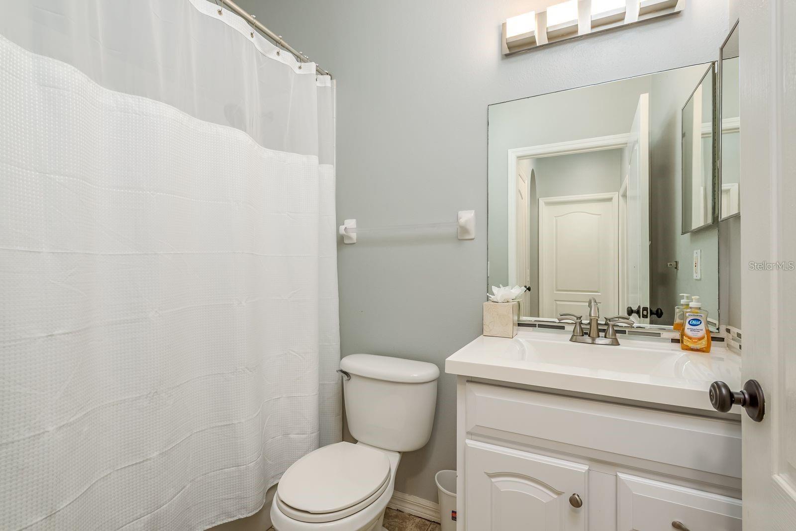 1810 Winsloe Dr Property Photo 24