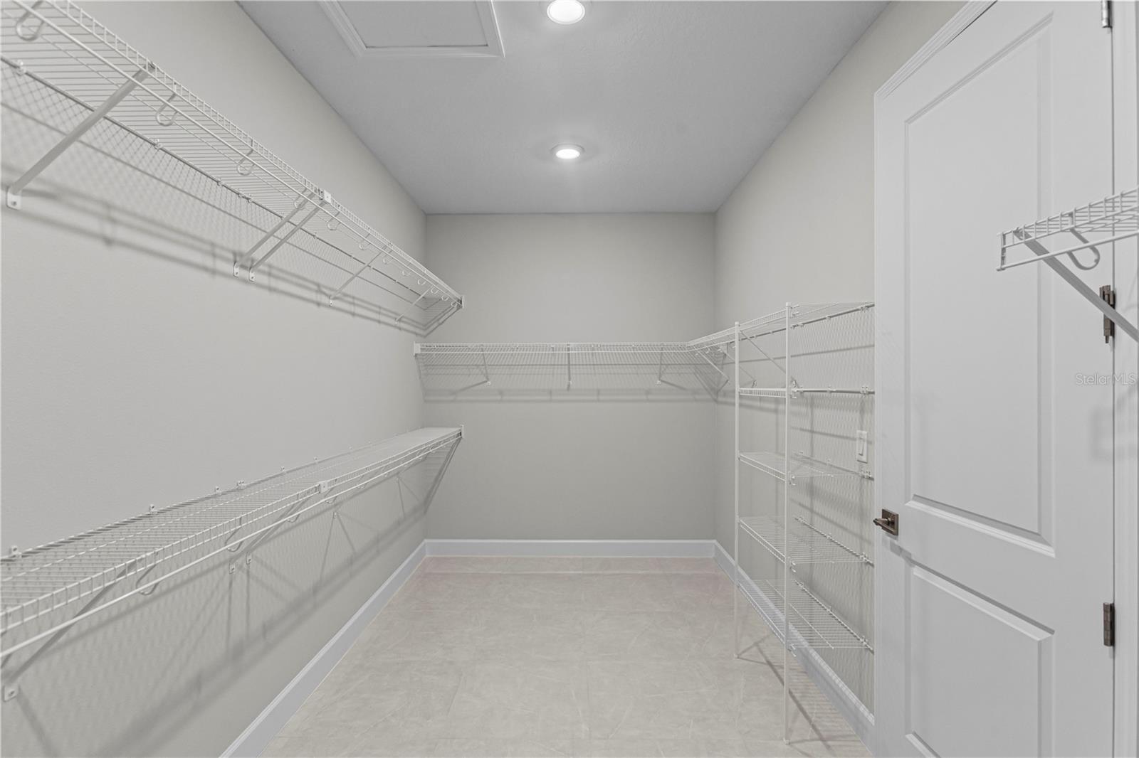 956 Club Cresswind Dr Property Photo 21