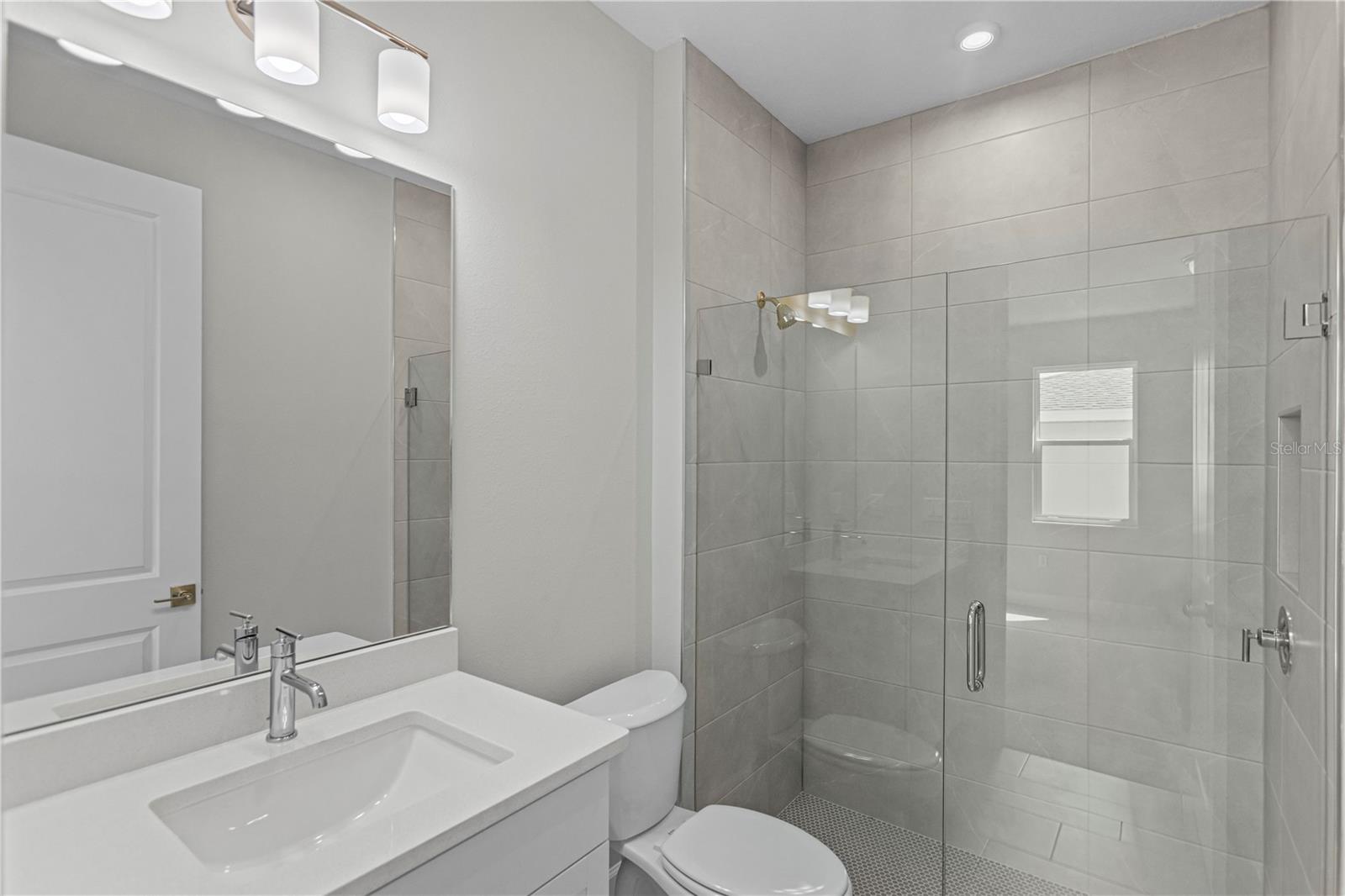 956 Club Cresswind Dr Property Photo 25