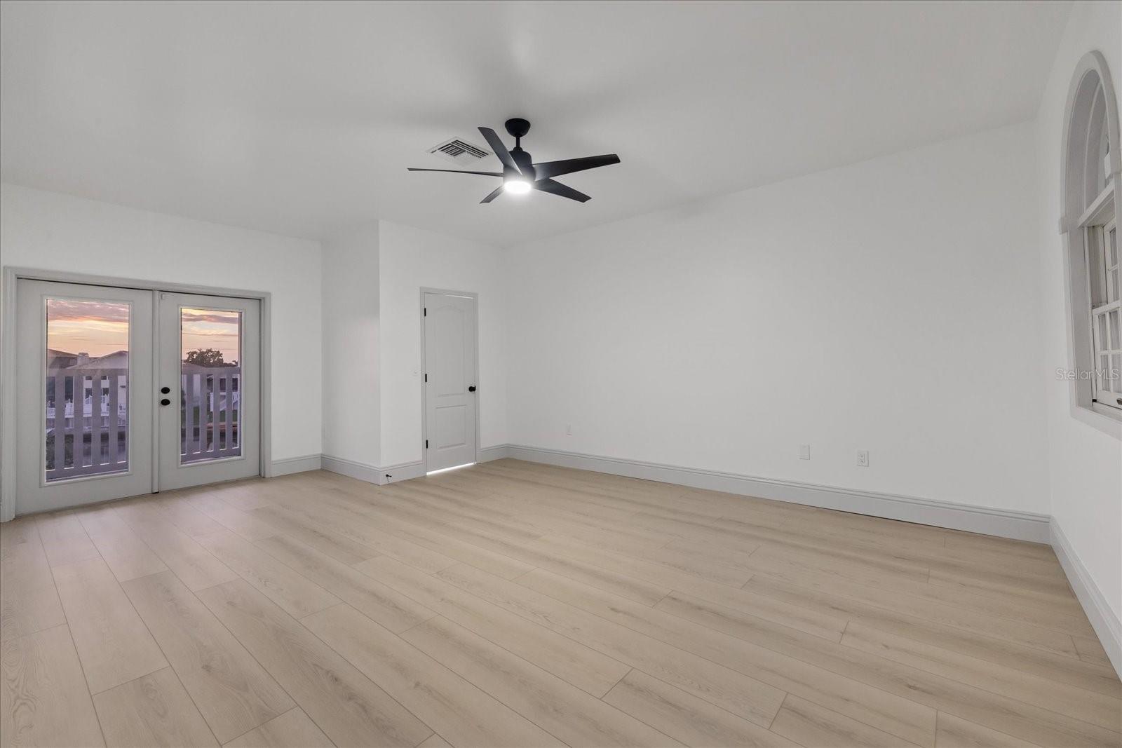 6121 Bayside Dr Property Photo 57