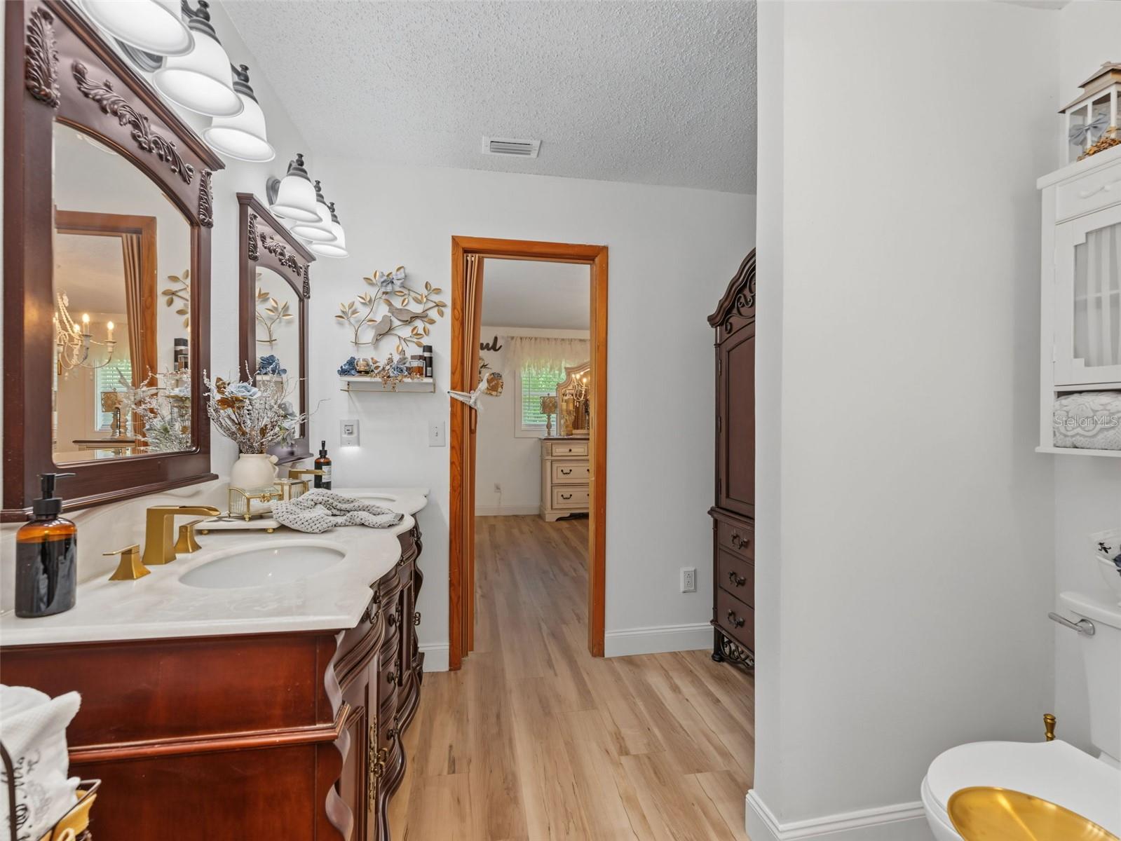 4101 E Gloria Dr Property Photo 36