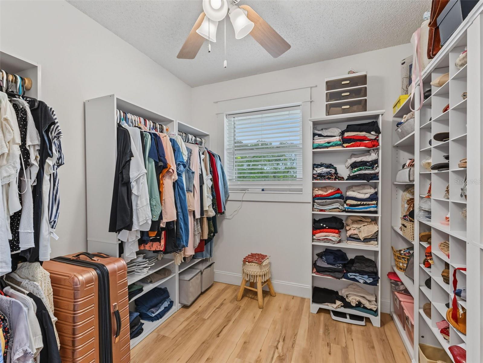 4101 E Gloria Dr Property Photo 39