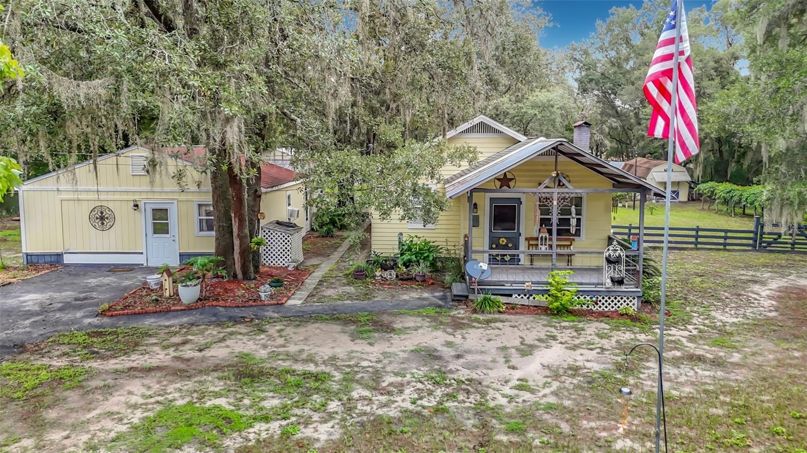 11705 Mary Lou Dr Property Photo 3