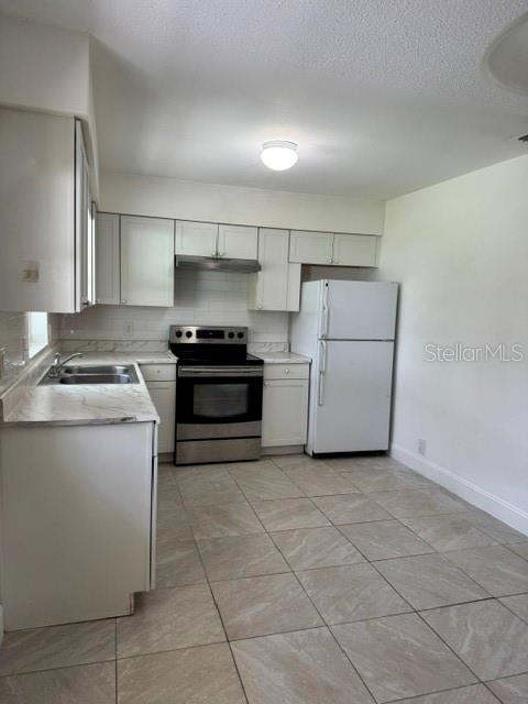 27127 Fernery Ave Property Photo 6