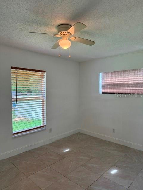 27127 Fernery Ave Property Photo 12