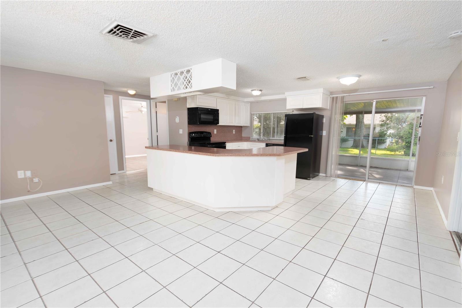 12401 Gunstock Ln Property Photo 5
