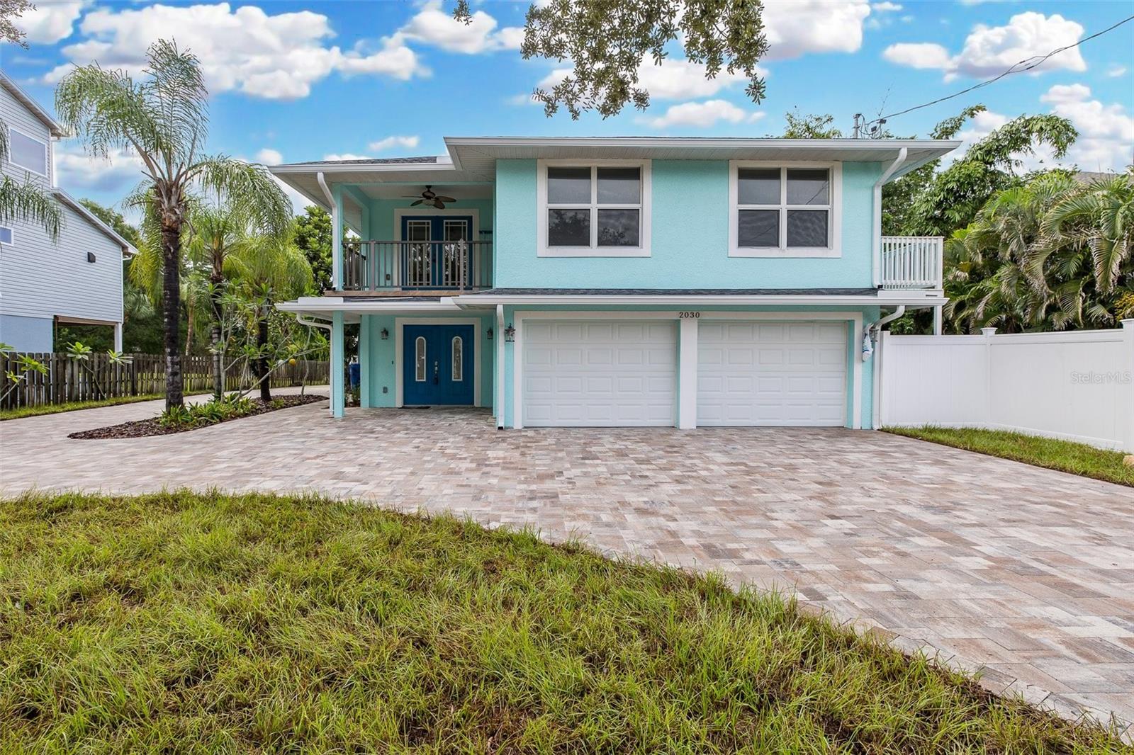 2030 Gulfview Dr Property Photo 2