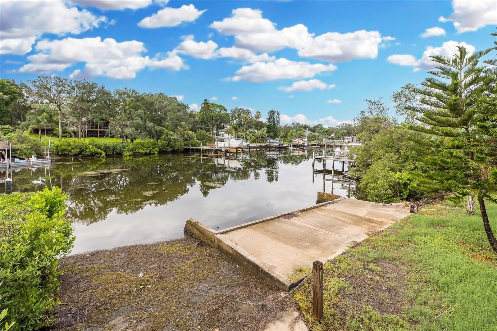 2030 Gulfview Dr Property Photo 5