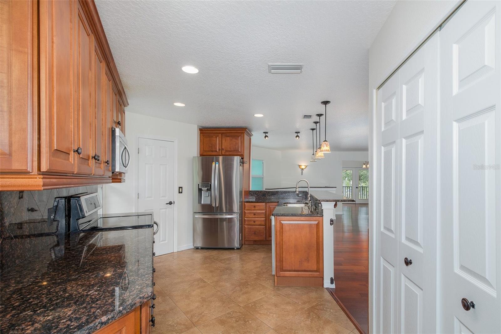 2030 Gulfview Dr Property Photo 45
