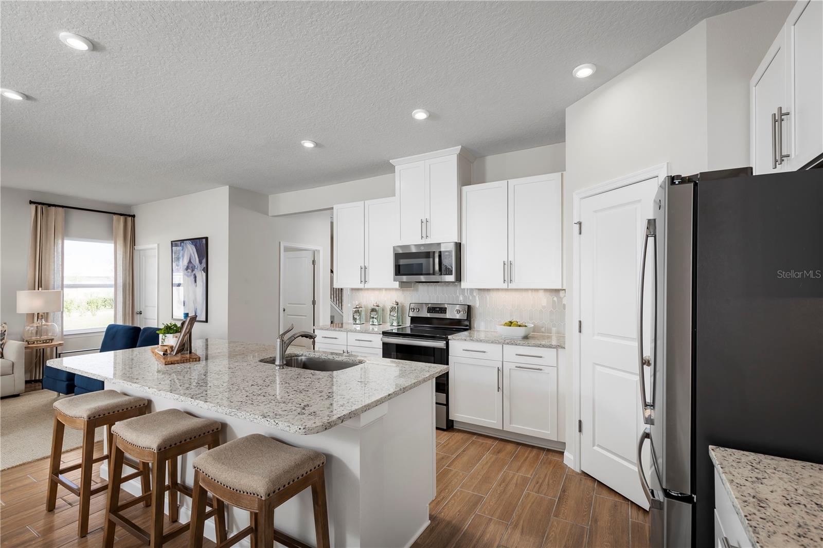 2207 Great Egret Cir Property Photo 6