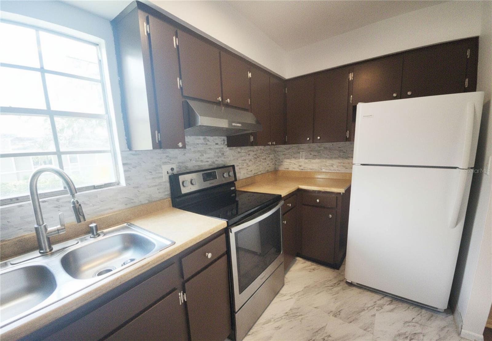 14422 Reuter Strasse Cir #112 Property Photo 8