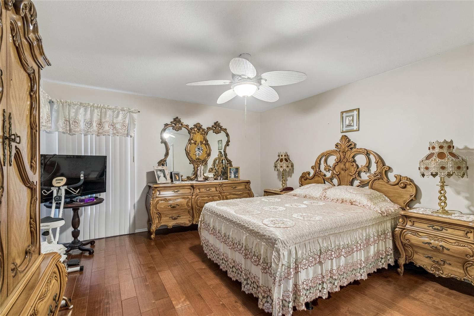 11512 Versailles Ln #11512 Property Photo 23