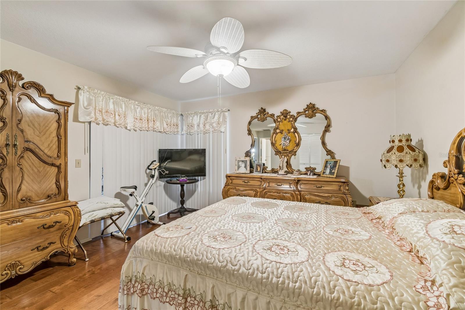 11512 Versailles Ln #11512 Property Photo 25