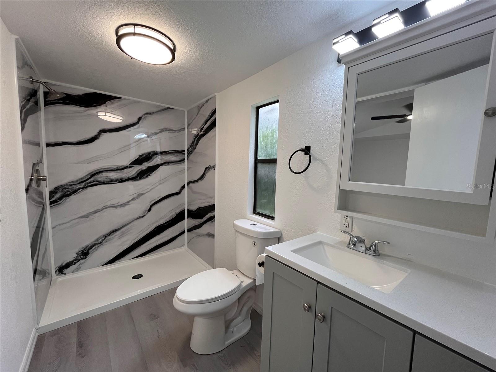 9860 Golden Loop Property Photo 14