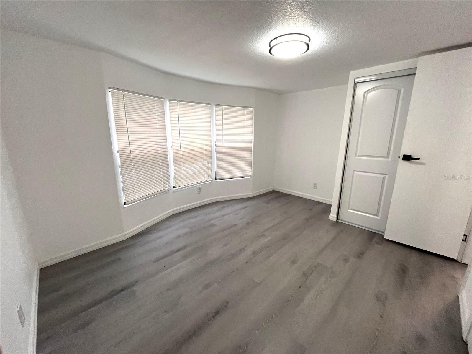 9860 Golden Loop Property Photo 20
