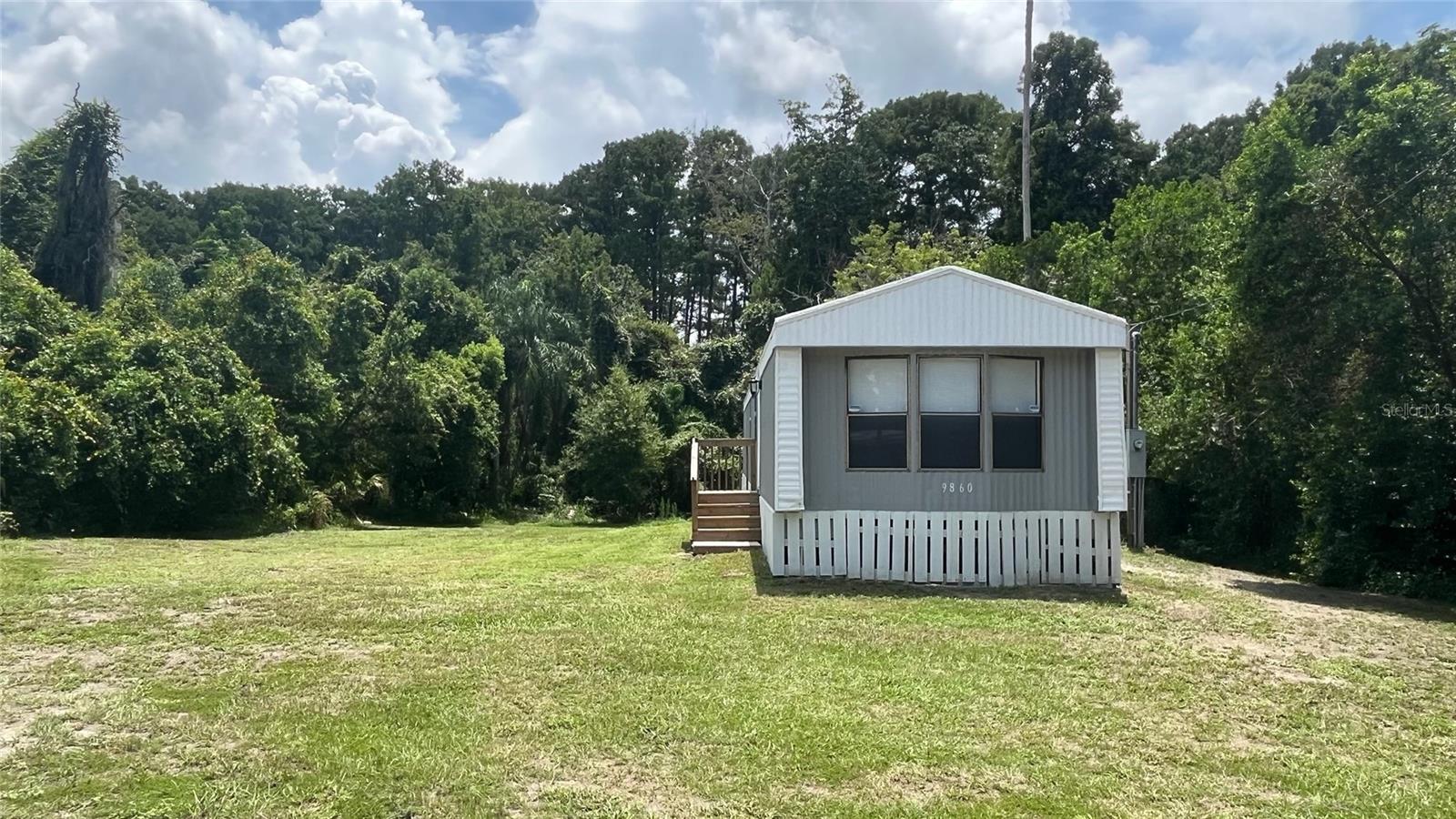9860 Golden Loop Property Photo 25