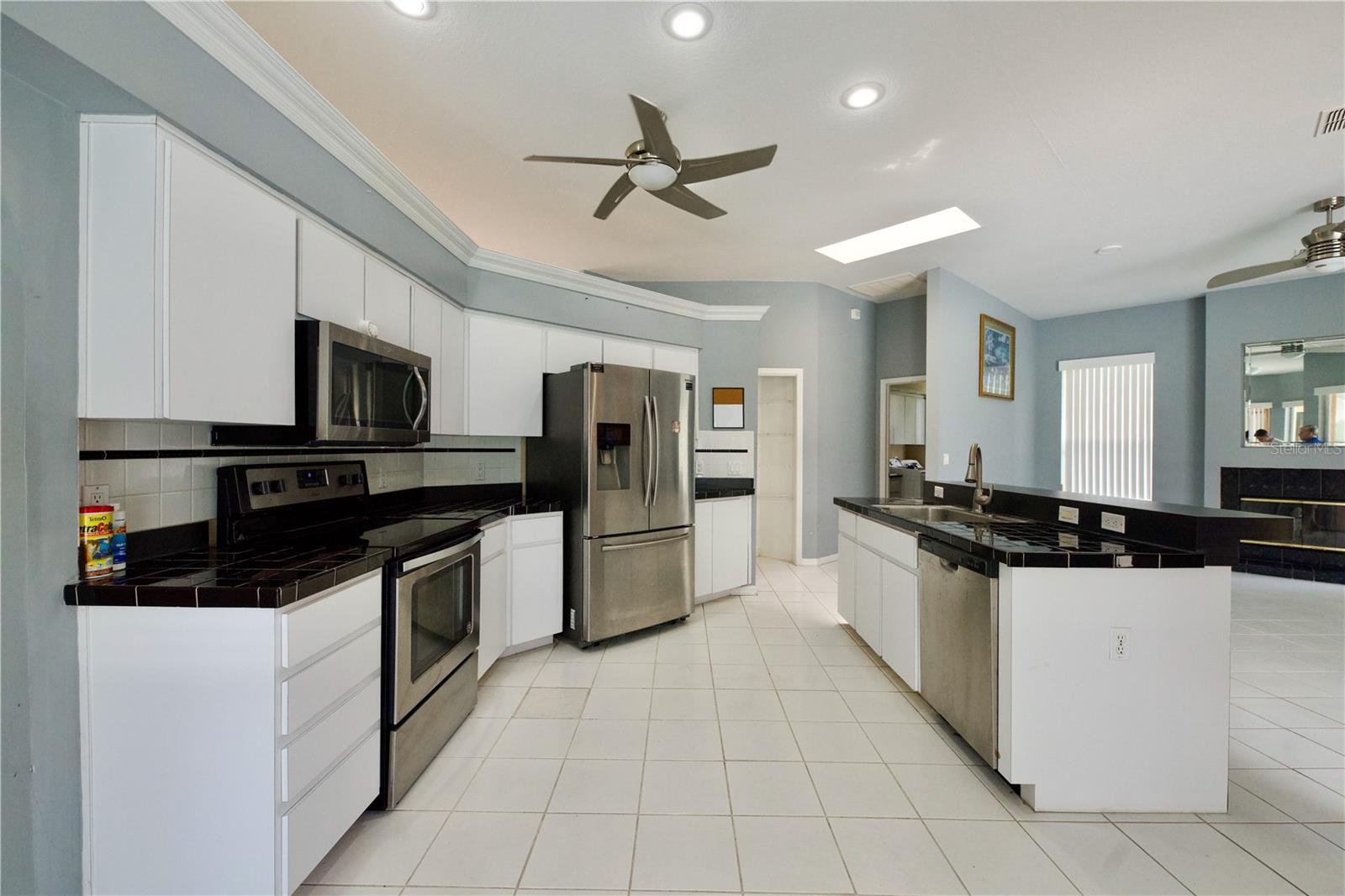 13808 Rudi Loop Property Photo 11